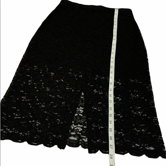 𝅺aritzia Babaton Lace Crop top long slv / Skirt Set - Picture 13 of 16